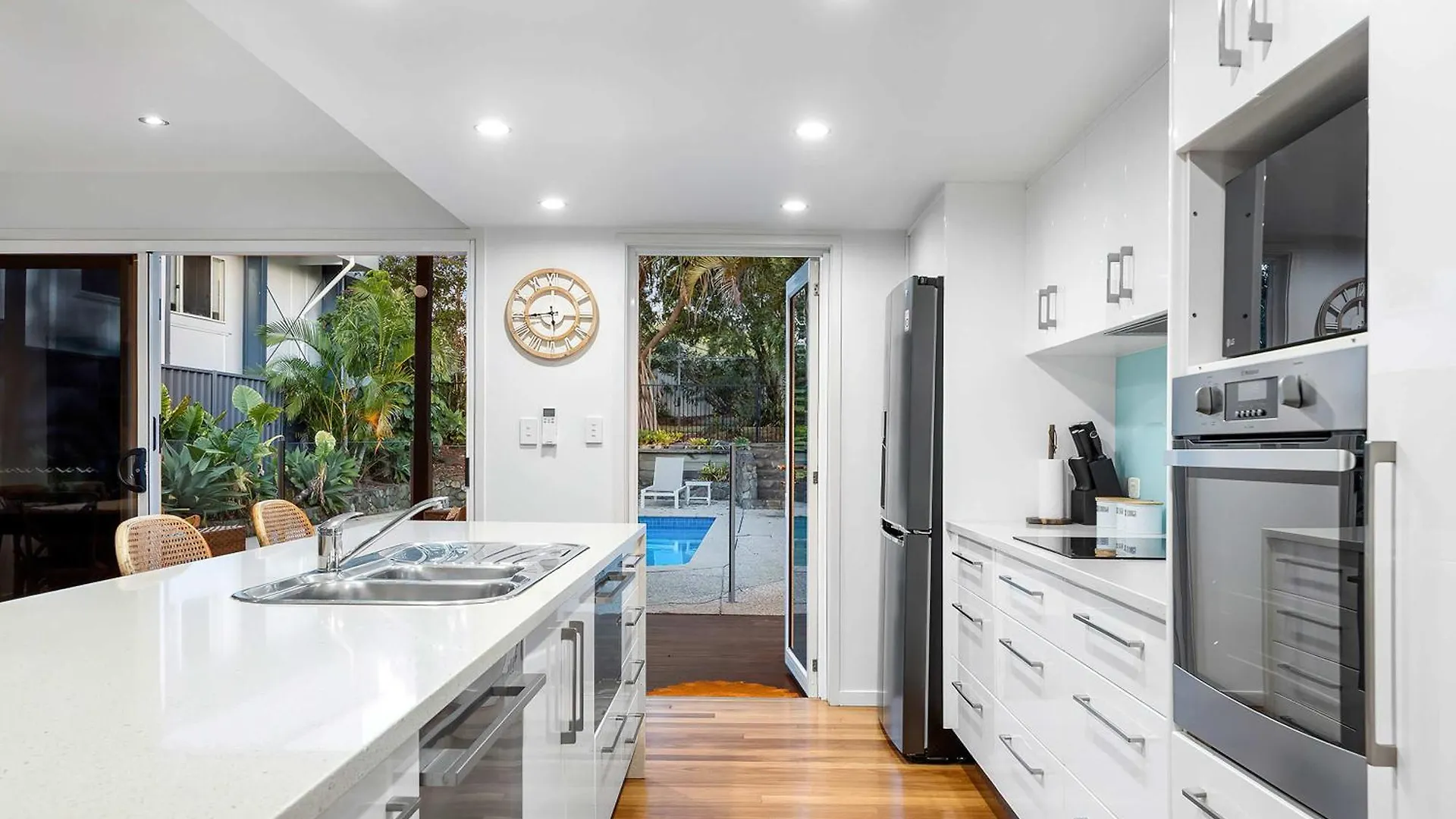 Casa de Férias Pool Side Luxury Pet Friendly - Walk To The Beach Alexandra Headland
