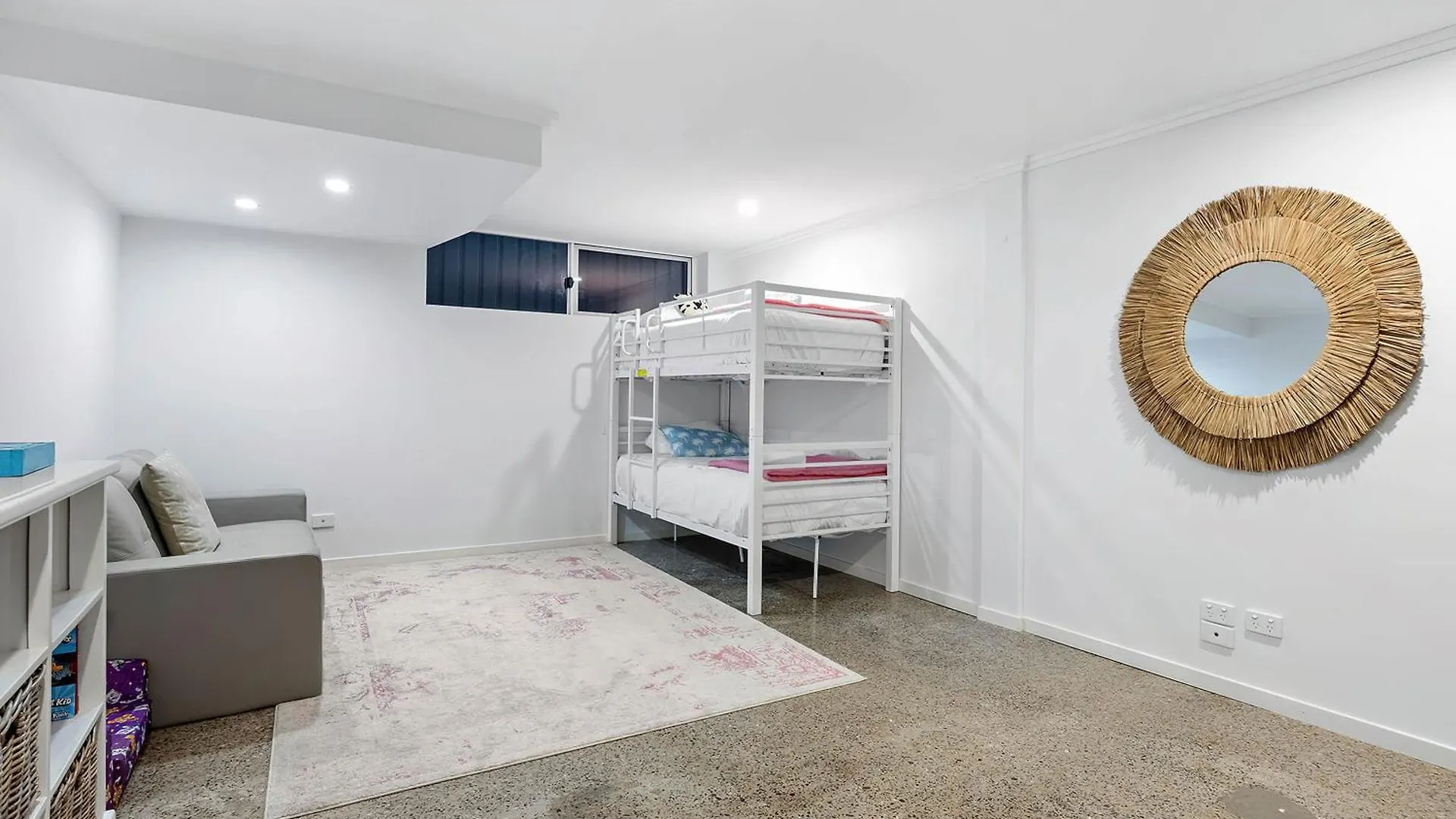 Pool Side Luxury Pet Friendly - Walk To The Beach Alexandra Headland Casa de Férias