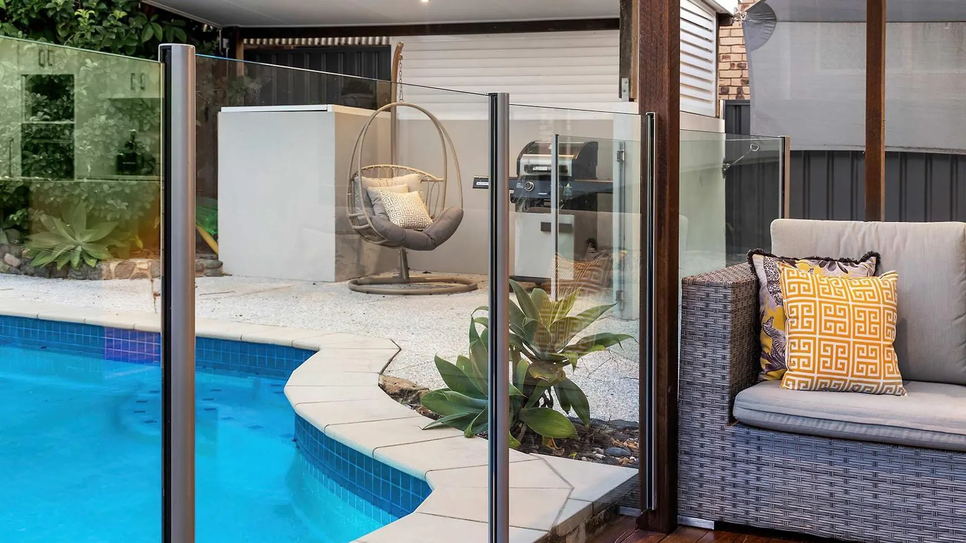 בית נופש אלכסנדרה הדלנד Pool Side Luxury Pet Friendly - Walk To The Beach